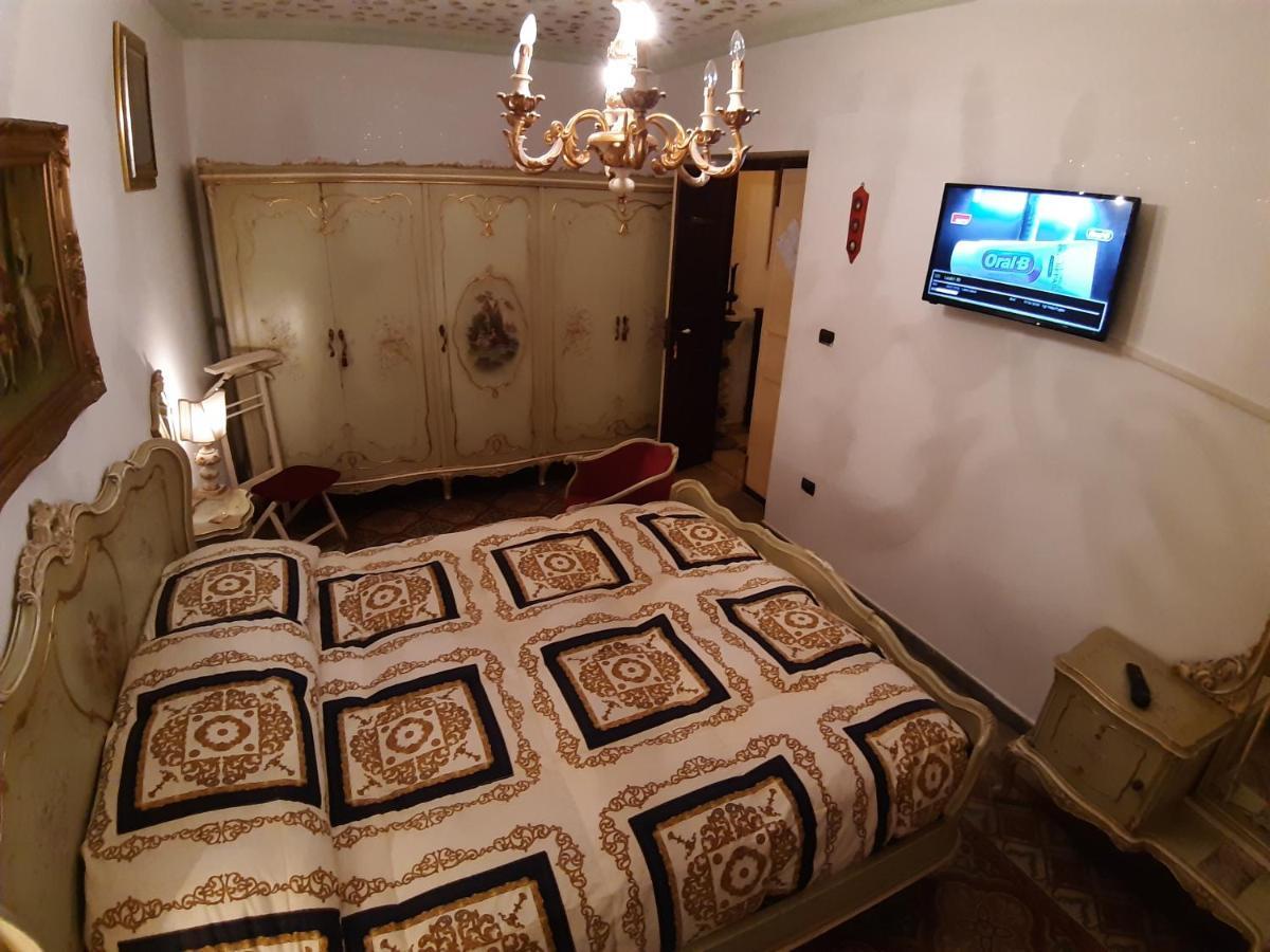 Готель Casa Rosy Кальтаніссетта Екстер'єр фото